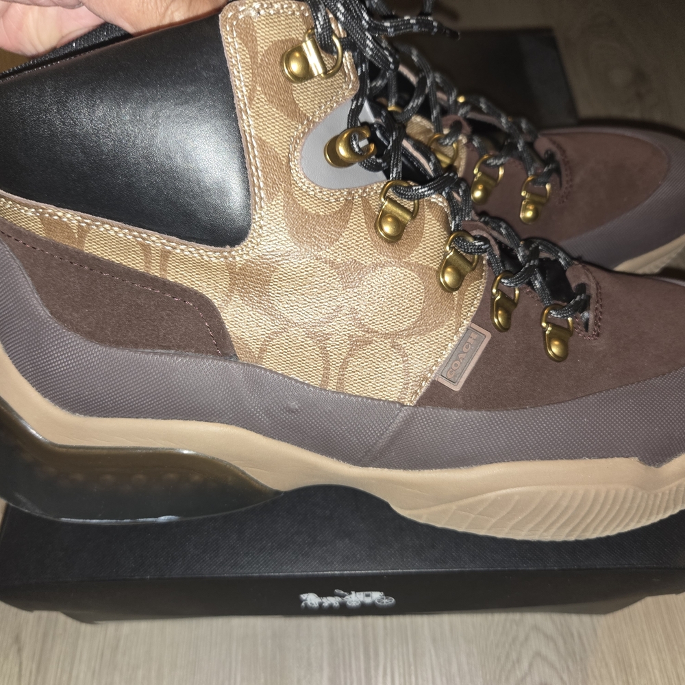 Coach Men's Brown and Black High-Top Boots